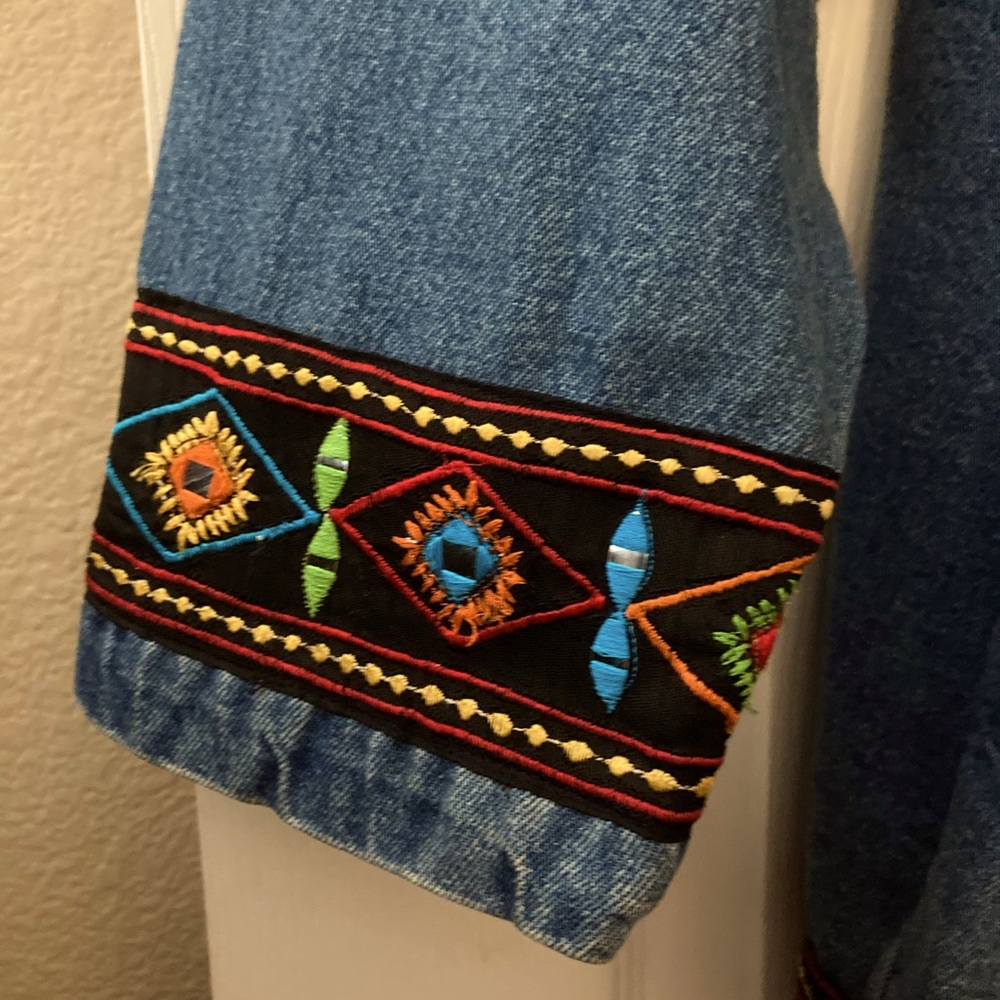 Embroidered Denim Jacket - Picture 3 of 9